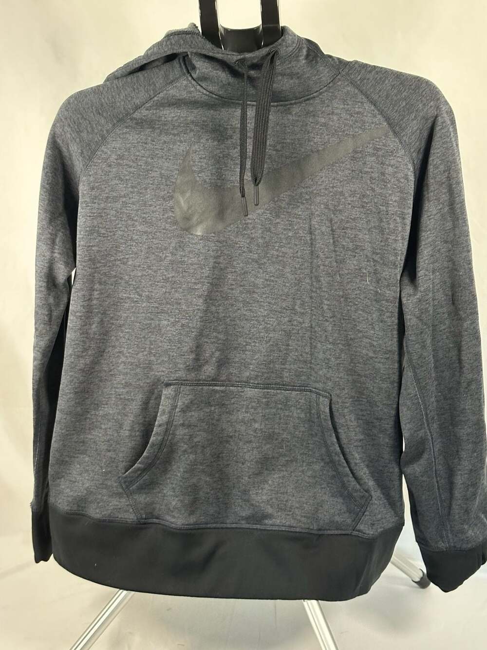 Nike Women's Therma-Fit Big Swoosh Pullover Hoodie with Thumbholes
